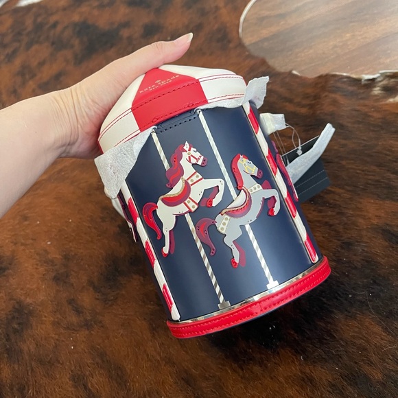 KATE SPADE WINTER WONDERS 3D CAROUSEL MERRY-GO-ROUND CROSSBODY KE578 NWT - Picture 7 of 10